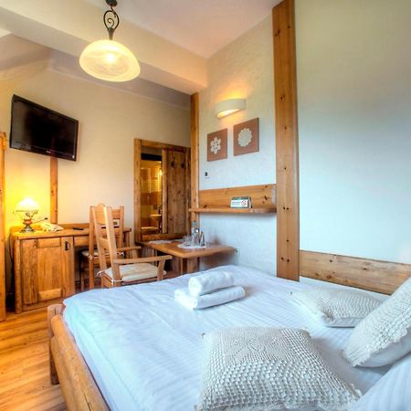 Hotel Carpatia Bieszczadzki Gosciniec เวทลีนา ห้อง รูปภาพ